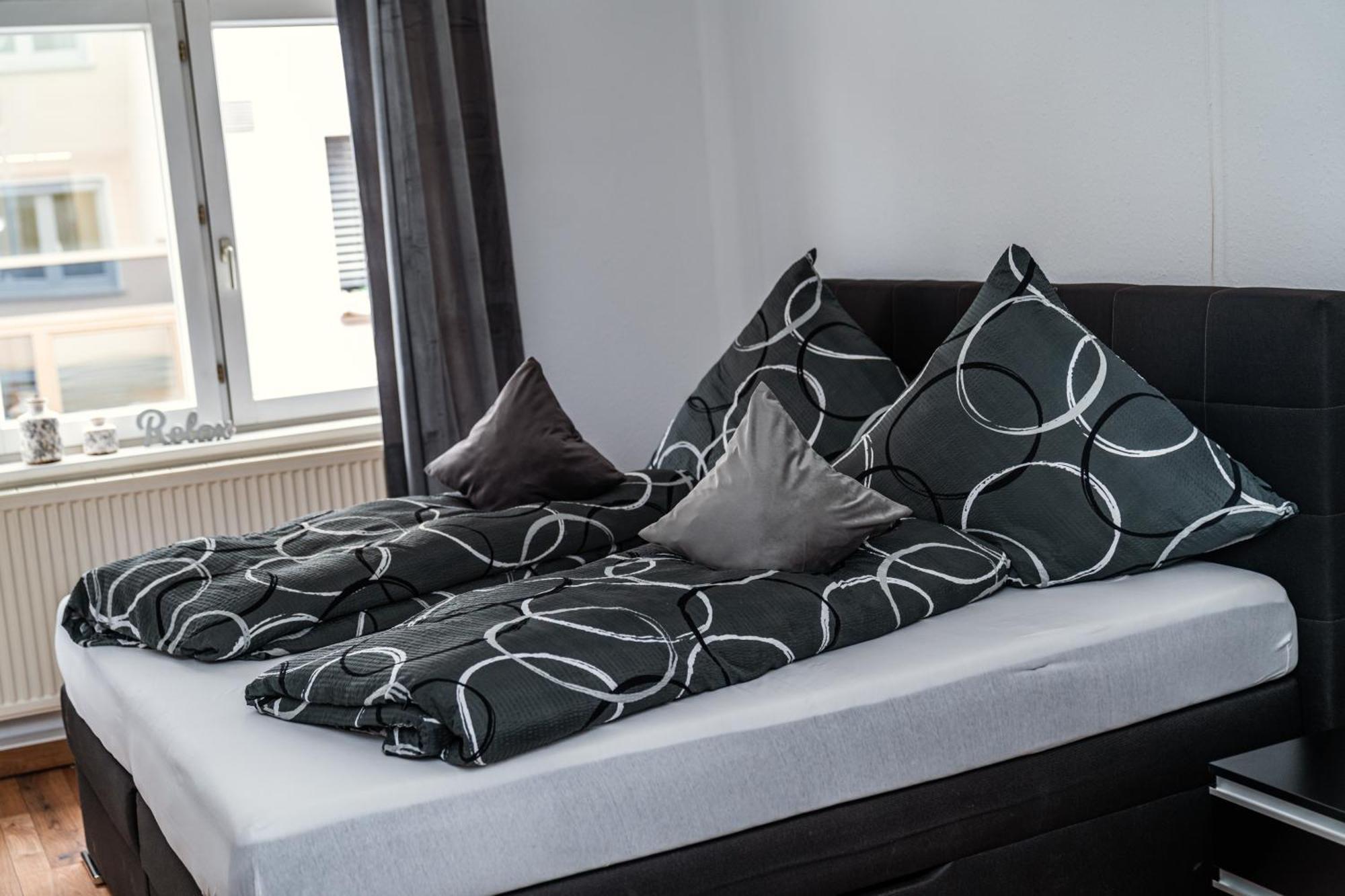 Ferienwohnung Ella - Direkt Am Bodensee Friedrichshafen Extérieur photo